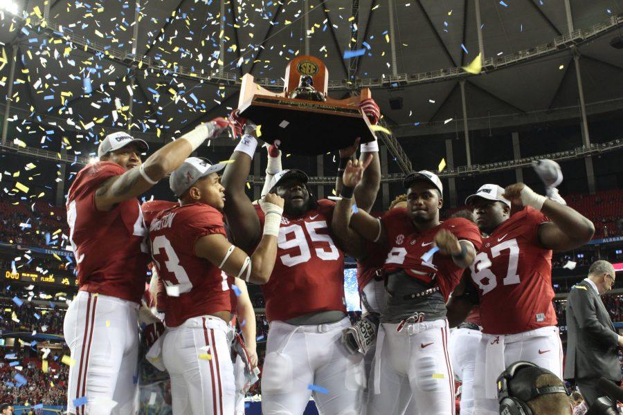 Back-to-back: Alabama claims 2nd straight SEC title, Playoff berth