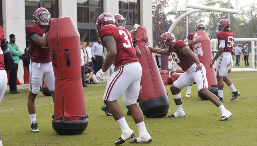 PRACTICE REPORT: Alabama football straps on pads for spring practice