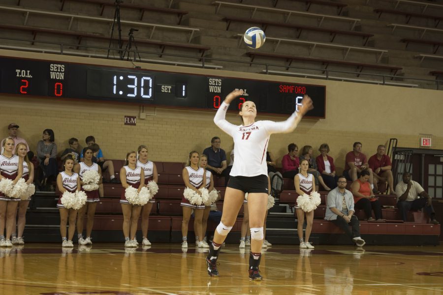 Volleyball records season's first sweep in home opener
