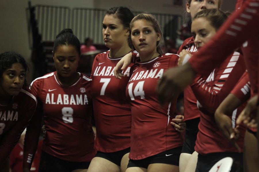 Alabama volleyball defeats Texas A&M in five set thriller
