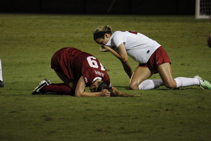 Alabama soccer's physical battle with No. 15 Arkansas ends in overtime loss