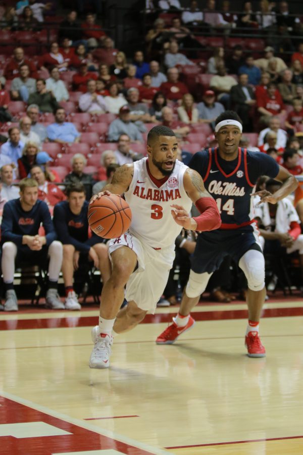 Alabama's faith in grad transfer pays off as Collins helps Alabama overcome Mississippi State in SEC Tournament