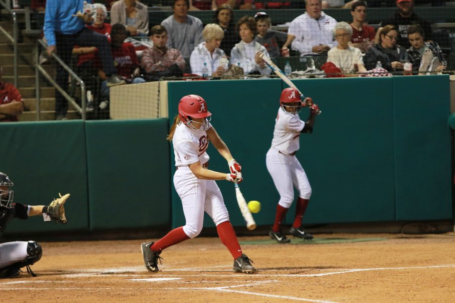Softball wins two games on the road to take series against South Carolina