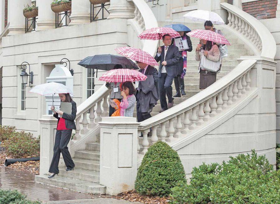 Delegation from Chinese college visits University of Alabama