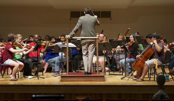 Huxford Symphony Orchesta opens season
