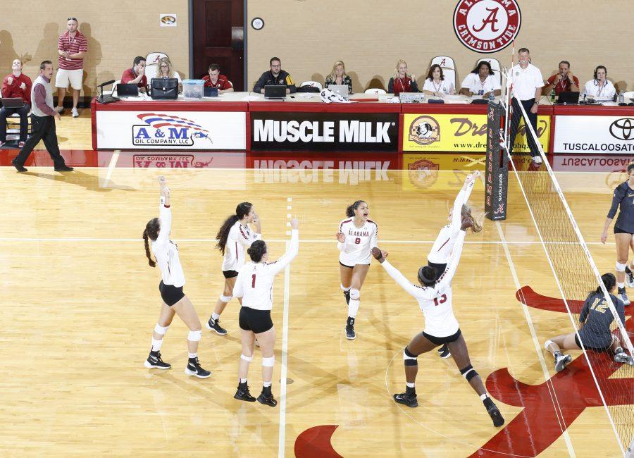 Volleyball tops Missouri in five sets
