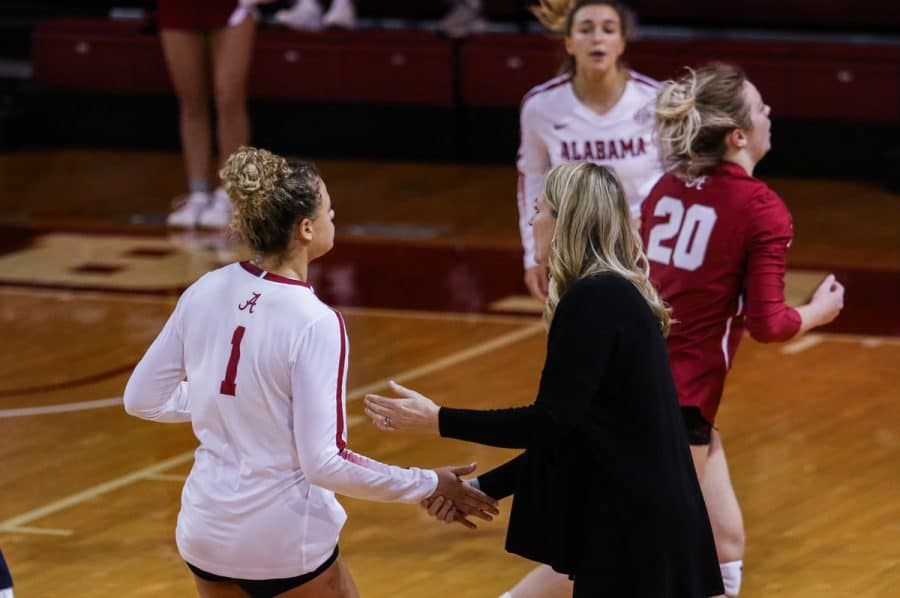 Consistency Concerns: Missteps add up in Alabama volleyball loss