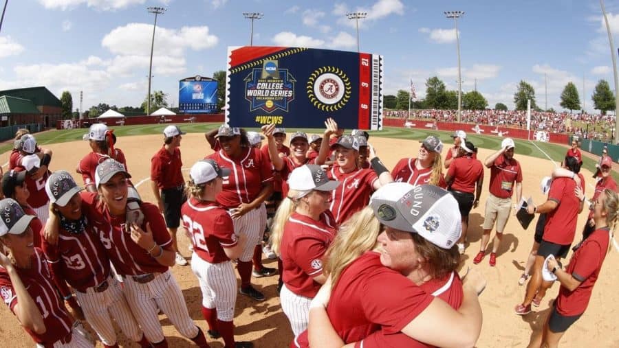 Recap | Softball punches its ticket to the Women’s College World Series