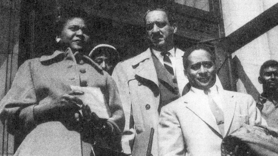 588_autherine-lucy-and-thurgood-marshal-webo-900x505